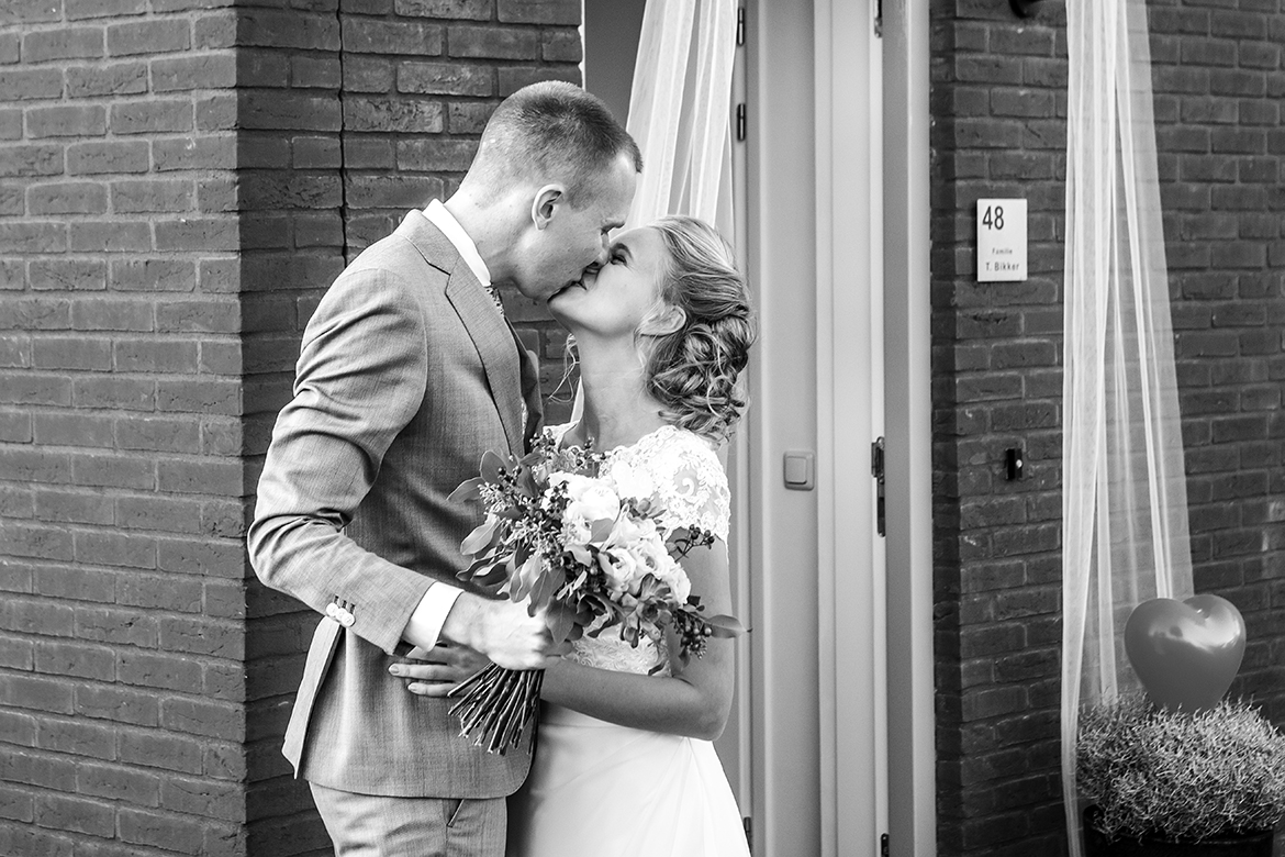 Trouwen-Bruidsfotografie-Trouwfotograaf-Neerijnen-Culemborg-vianen-zijderveld-fotograaf-gelderland-utrecht-brabant