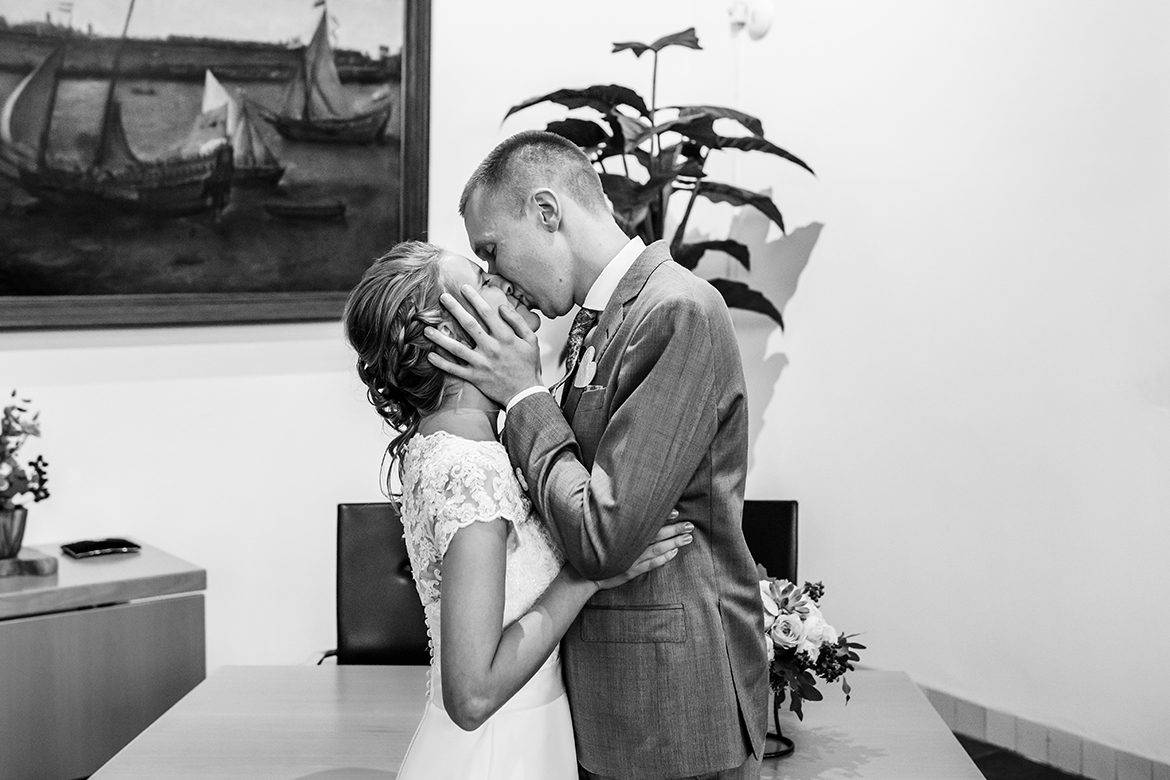 Trouwen-Bruidsfotografie-Trouwfotograaf-Neerijnen-Culemborg-vianen-zijderveld-fotograaf-gelderland-utrecht-brabant