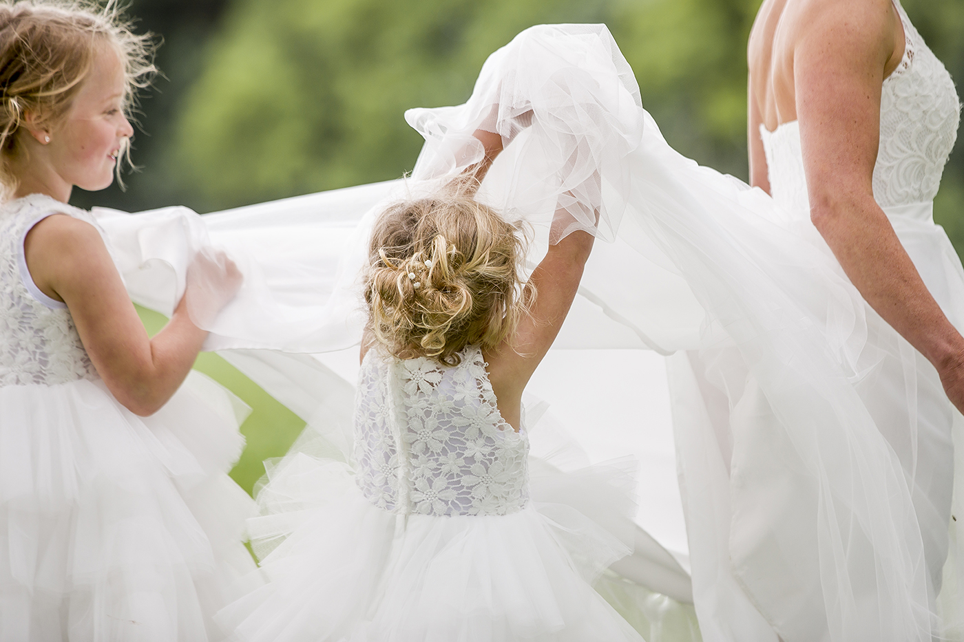 Zondag-fotografie-bruidsfotografie-trouwfotograaf-trouwen-beesd-notenboom-marienweardt-fotograaf-bruiloft-bruid-bruidegom-geldermalsen-middennederland