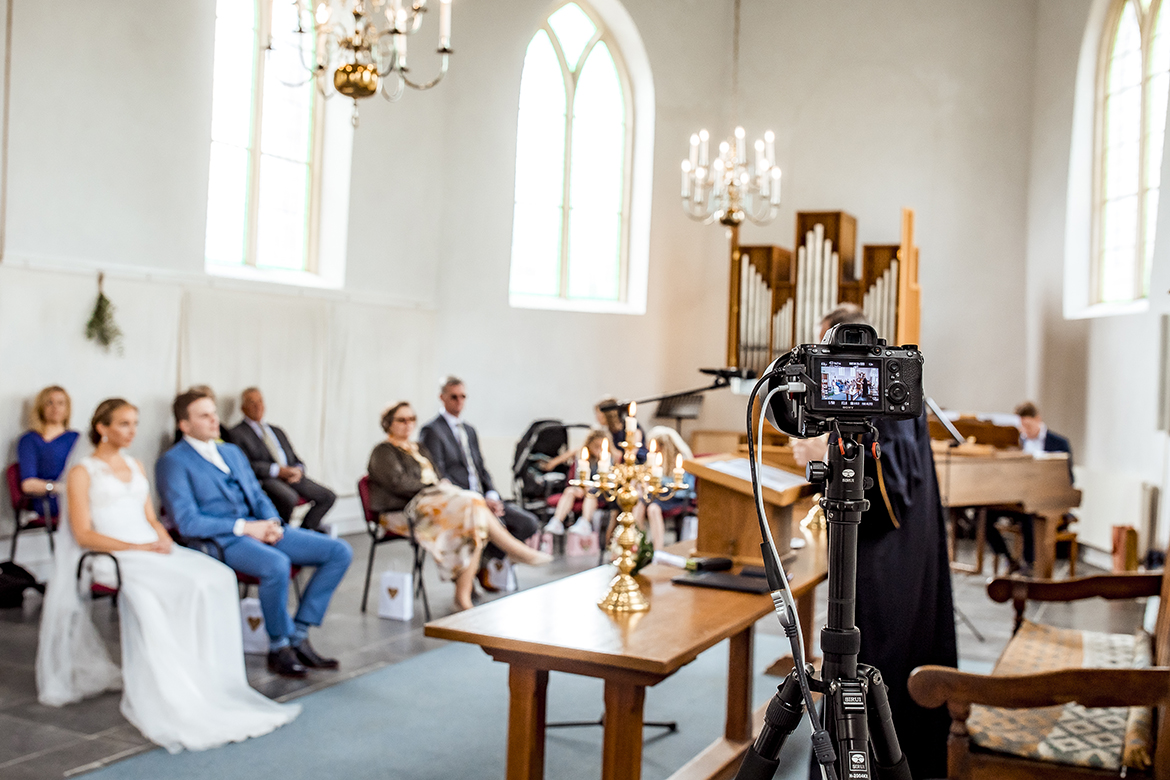 Bruidsfotografie-bruidsfotograaf-SleeuwijksKerkje-dordrecht-kinderdijk-bruidsreportage-trouwfotografie-bruid-bruidegom-coronabruiloft-corona-fotografie-trouwfotograaf